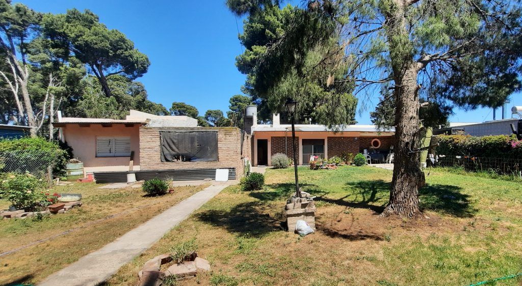 Lote con quincho en venta en altos del pinar